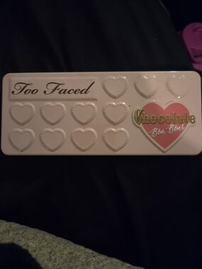 Too Faced Chocolate Bon Bons Palette - Light Pink Heart Case